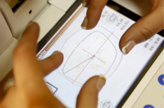 Positionierung der Brillengläser zum Blocken Positionierung der Brillengläser zum Blocken